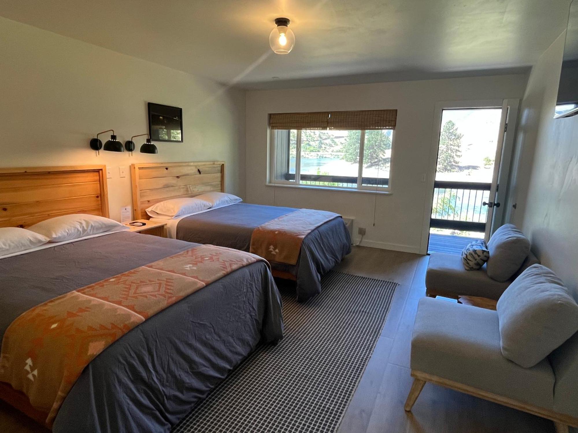 Steelhead Lodge Lucile Extérieur photo